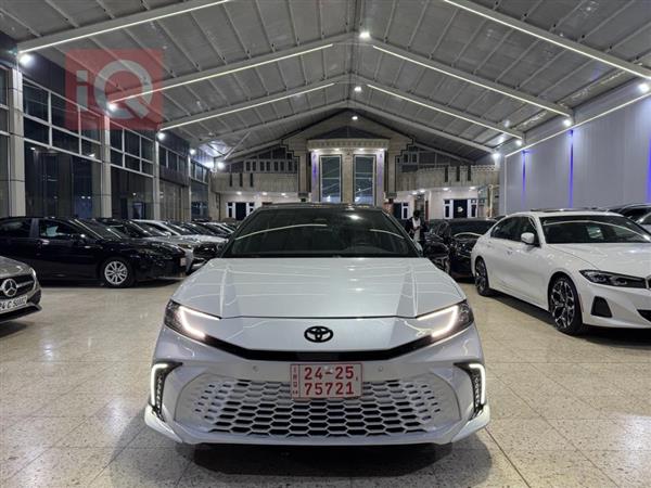 تۆیۆتا کامری 2025  بۆ فرۆشتن لە عێراق - زاخۆ